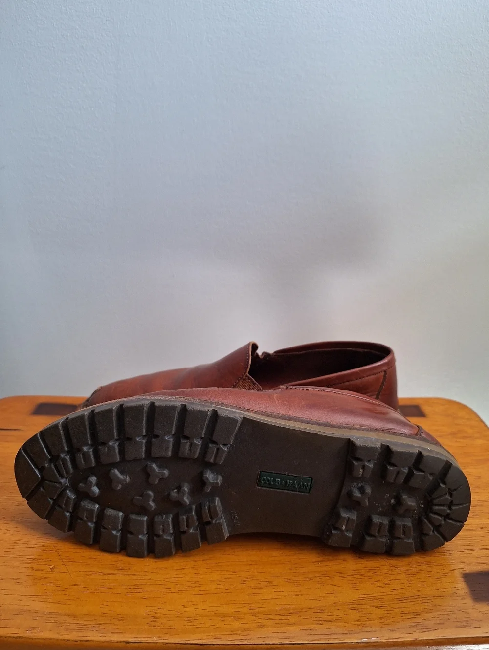 COLE HAAN  Women's Brown Leather Slip-on Oxford Shoes, Size 8M, with Almond Toe - Picture 6 of 12